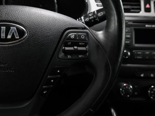 Kia Ceed II с пробегом 2015 года, цена 917 000 рублей, 166000 км, хэтчбек, Автокод Объявления