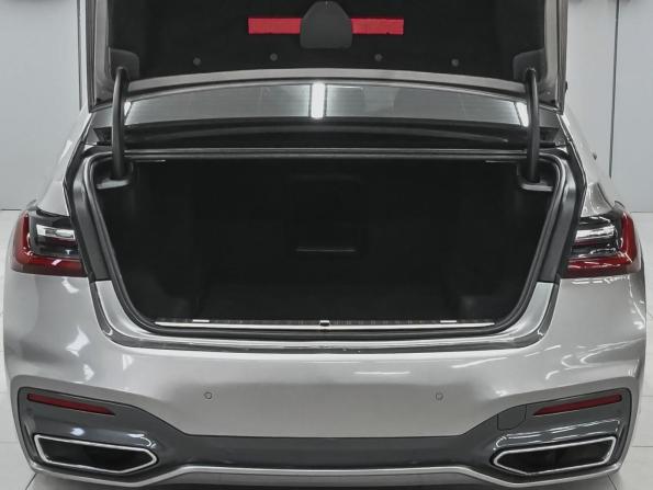 BMW 7 серии VI (G11/G12) Рестайлинг с пробегом 2020 года, цена 5 750 000 рублей, 126890 км, седан, Автокод Объявления