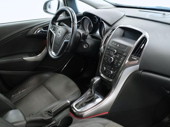Opel Astra J с пробегом 2011 года, цена 514 000 рублей, 151359 км, хэтчбек, Автокод Объявления