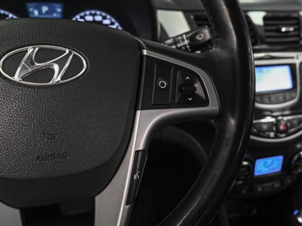 Hyundai Solaris I Рестайлинг с пробегом 2014 года, цена 980 000 рублей, 129148 км, седан, Автокод Объявления