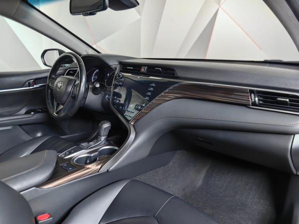 Toyota Camry VIII (XV70) с пробегом 2019 года, цена 2 489 000 рублей, 134185 км, седан, Автокод Объявления