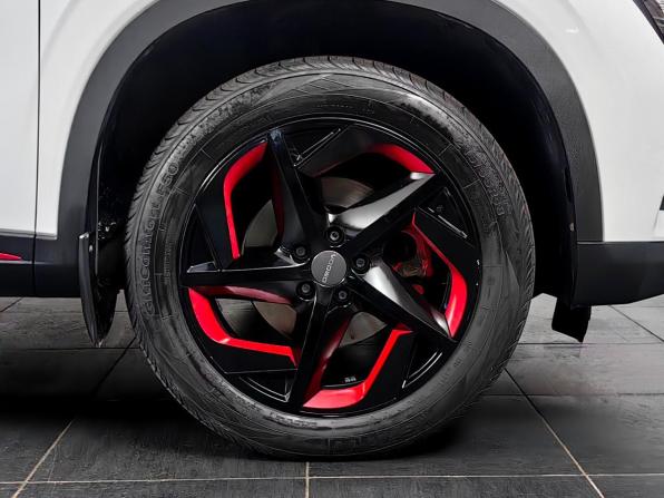 Omoda C5 I с пробегом 2023 года, цена 1 599 000 рублей, 96477 км, внедорожник, Автокод Объявления