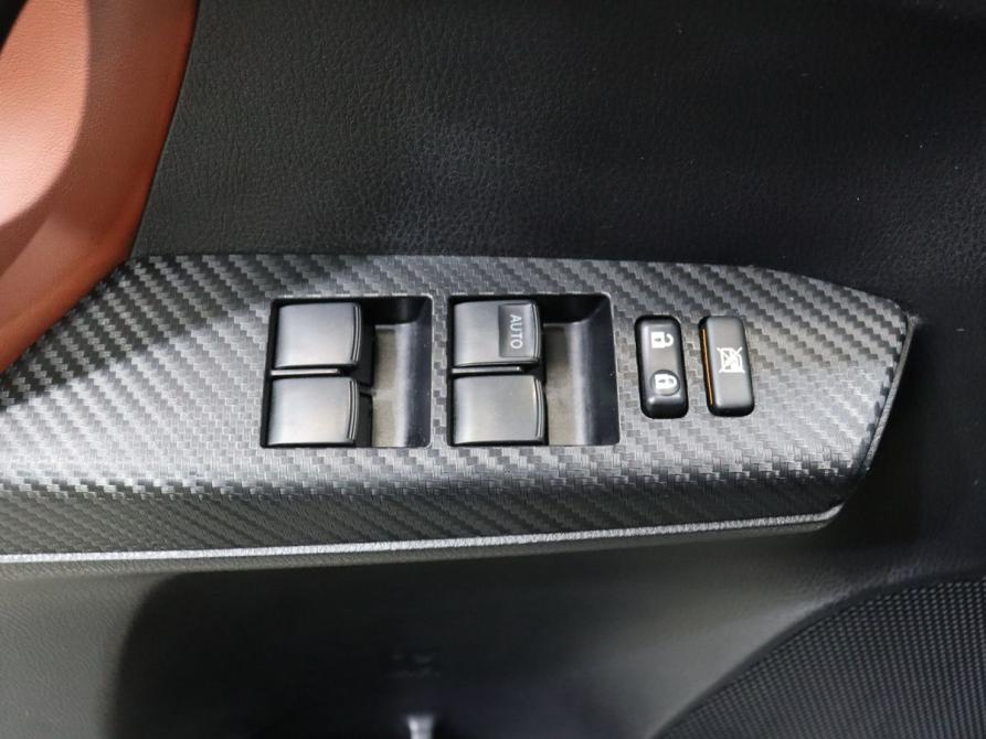 Toyota RAV4 IV (XA40) Москва  - изображение 11