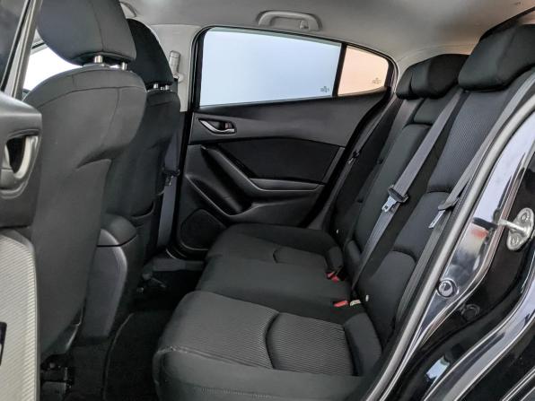 Mazda 3 III (BM) с пробегом 2014 года, цена 1 350 000 рублей, 125401 км, хэтчбек, Автокод Объявления