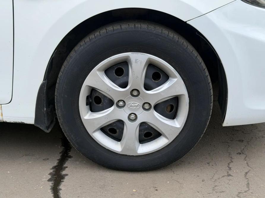 Hyundai Solaris I Москва  - изображение 13