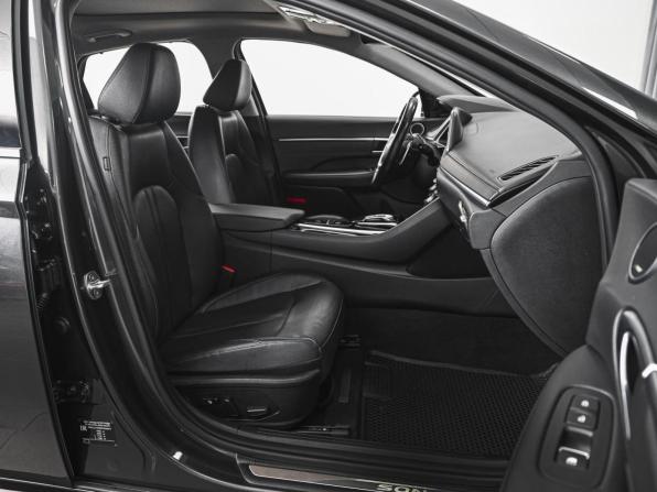 Hyundai Sonata VIII (DN8) с пробегом 2021 года, цена 2 759 000 рублей, 77067 км, седан, Автокод Объявления