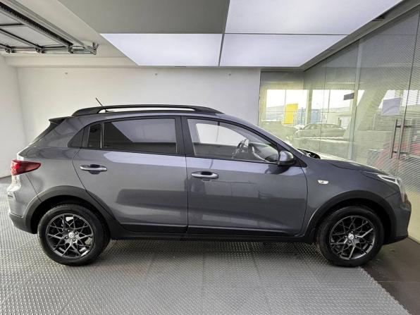 Kia Rio IV Рестайлинг с пробегом 2021 года, цена 1 730 000 рублей, 94000 км, хэтчбек, Автокод Объявления