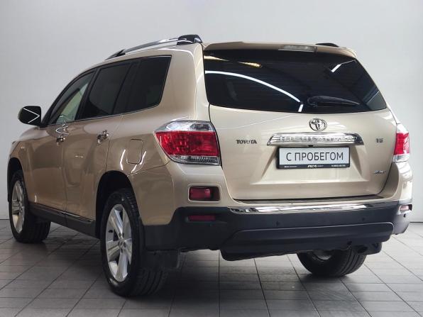 Toyota Highlander II (XU40) Рестайлинг с пробегом 2012 года, цена 2 100 000 рублей, 226505 км, внедорожник, Автокод Объявления