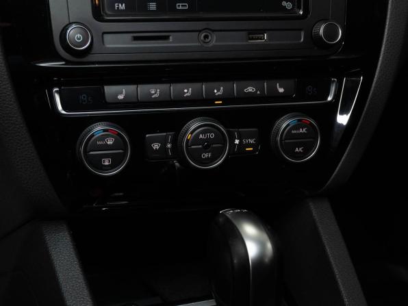 Volkswagen Jetta VI Рестайлинг с пробегом 2018 года, цена 1 598 000 рублей, 107338 км, седан, Автокод Объявления