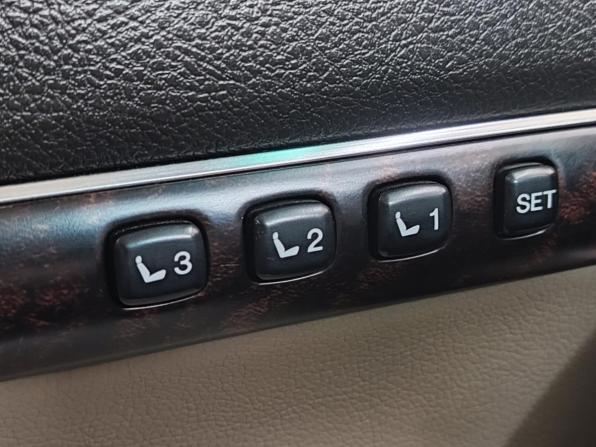 Toyota Land Cruiser 200 Series с пробегом 2008 года, цена 2 290 000 рублей, 381422 км, внедорожник, Автокод Объявления