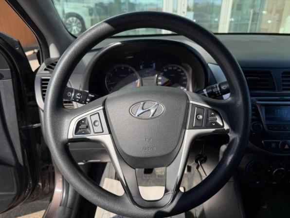 Hyundai Solaris I Рестайлинг с пробегом 2016 года, цена 860 000 рублей, 153780 км, седан, Автокод Объявления