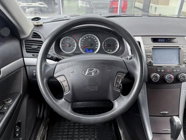 Hyundai Sonata V (NF) Рестайлинг с пробегом 2010 года, цена 660 000 рублей, 309480 км, седан, Автокод Объявления