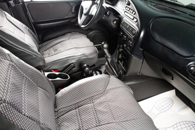 Chevrolet Niva I Рестайлинг с пробегом 2011 года, цена 619 000 рублей, 61000 км, внедорожник, Автокод Объявления