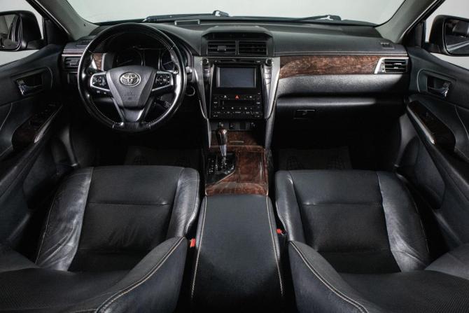 Toyota Camry VII (XV50) Рестайлинг с пробегом 2014 года, цена 1 819 000 рублей, 265200 км, седан, Автокод Объявления