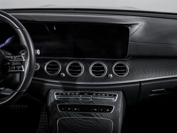 Mercedes-Benz E-Класс V (W213 S213 C238) Рестайлинг с пробегом 2021 года, цена 4 450 000 рублей, 74231 км, седан, Автокод Объявления