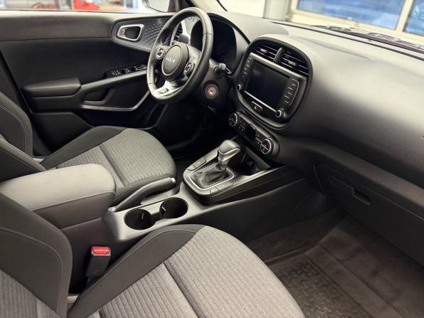 Kia Soul III с пробегом 2022 года, цена 2 420 000 рублей, 10398 км, хэтчбек, Автокод Объявления
