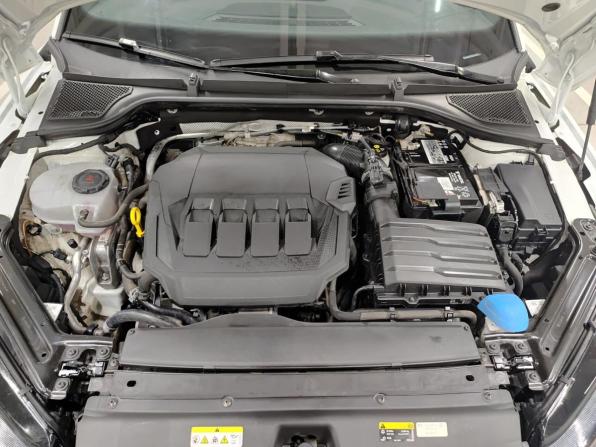 Skoda Octavia IV (A8) с пробегом 2022 года, цена 2 829 000 рублей, 46801 км, лифтбек, Автокод Объявления
