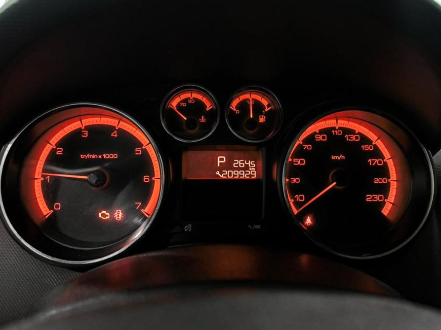 Peugeot 408 I Казань  - изображение 16