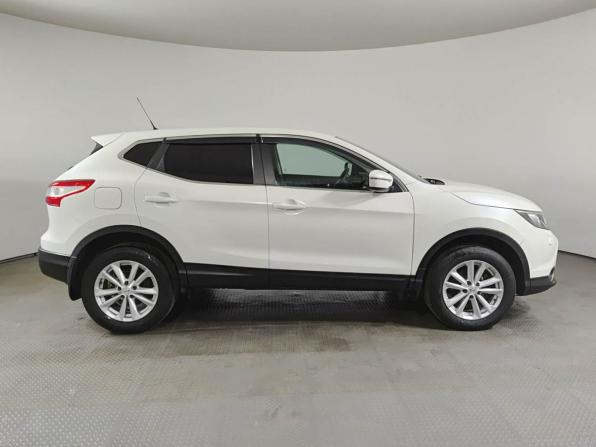 Nissan Qashqai II с пробегом 2015 года, цена 1 435 000 рублей, 149276 км, внедорожник, Автокод Объявления
