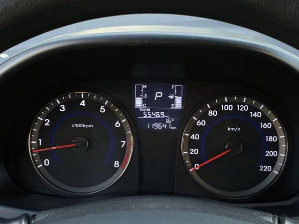 Hyundai Solaris I Рестайлинг с пробегом 2015 года, цена 1 115 000 рублей, 119641 км, седан, Автокод Объявления