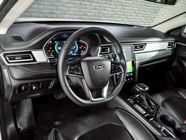 JAC J7 I с пробегом 2023 года, цена 1 050 000 рублей, 90335 км, хэтчбек, Автокод Объявления