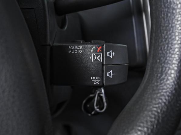 Renault Sandero II с пробегом 2016 года, цена 1 060 000 рублей, 118917 км, хэтчбек, Автокод Объявления