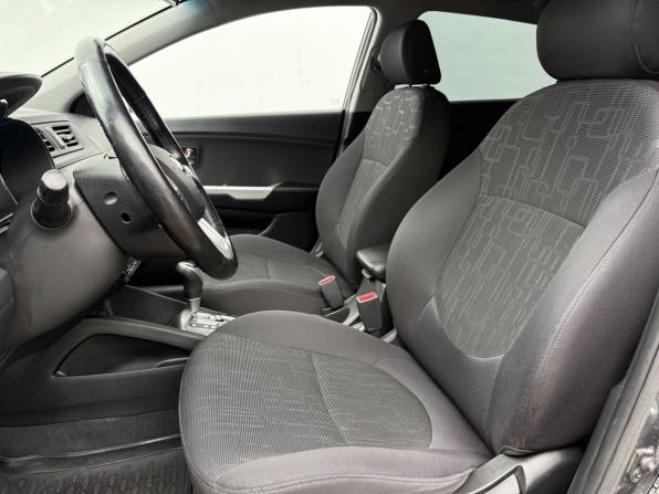 Kia Rio III с пробегом 2013 года, цена 865 000 рублей, 80498 км, хэтчбек, Автокод Объявления