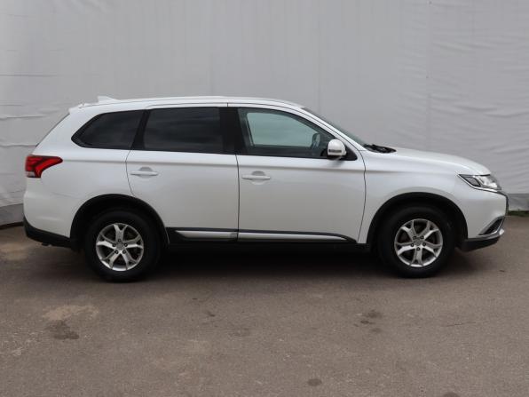 Mitsubishi Outlander III Рестайлинг 2 с пробегом 2017 года, цена 1 855 000 рублей, 122251 км, внедорожник, Автокод Объявления
