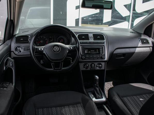 Volkswagen Polo V Рестайлинг с пробегом 2019 года, цена 1 515 000 рублей, 88382 км, седан, Автокод Объявления