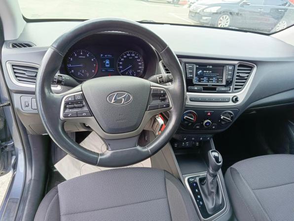 Hyundai Solaris II с пробегом 2018 года, цена 1 264 995 рублей, 112945 км, седан, Автокод Объявления