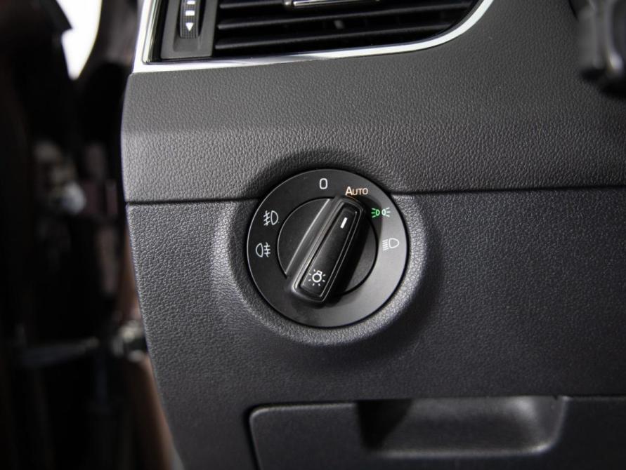 Skoda Octavia III (A7) Санкт-Петербург  - изображение 19