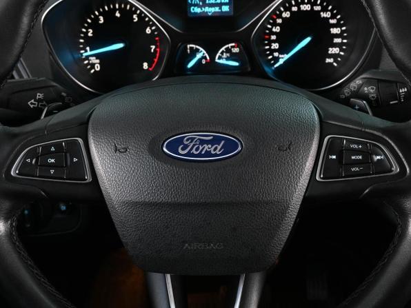 Ford Kuga II Рестайлинг с пробегом 2017 года, цена 1 627 030 рублей, 110916 км, внедорожник, Автокод Объявления
