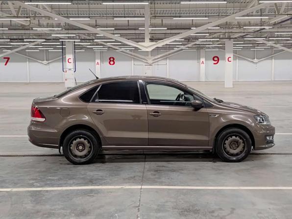 Volkswagen Polo V Рестайлинг с пробегом 2016 года, цена 815 000 рублей, 210408 км, седан, Автокод Объявления