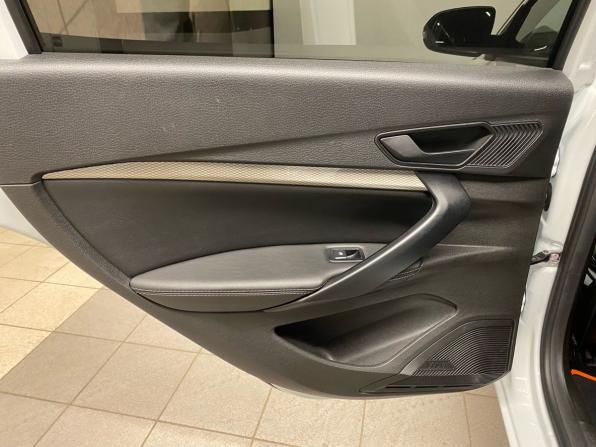Lada (ВАЗ) Vesta I Рестайлинг (NG) с пробегом 2024 года, цена 1 149 000 рублей, 52000 км, седан, Автокод Объявления