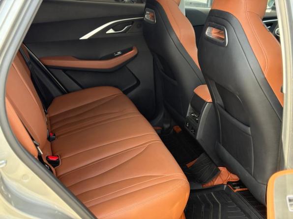 Omoda C5 I с пробегом 2023 года, цена 1 800 000 рублей, 20137 км, внедорожник, Автокод Объявления
