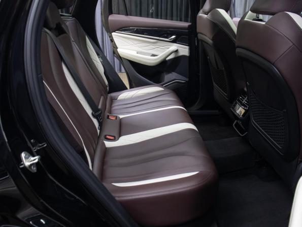 Geely Monjaro I с пробегом 2023 года, цена 3 098 000 рублей, 47273 км, внедорожник, Автокод Объявления