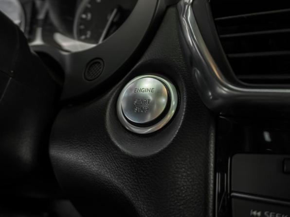Infiniti Q30 с пробегом 2017 года, цена 3 200 000 рублей, 37090 км, хэтчбек, Автокод Объявления