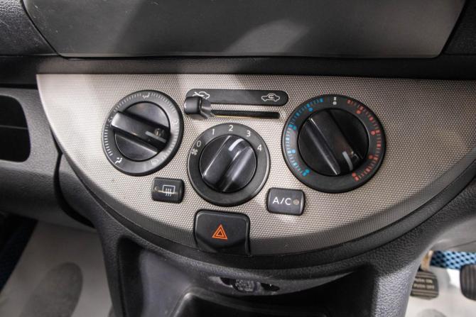 Nissan Note I с пробегом 2005 года, цена 349 000 рублей, 318000 км, хэтчбек, Автокод Объявления