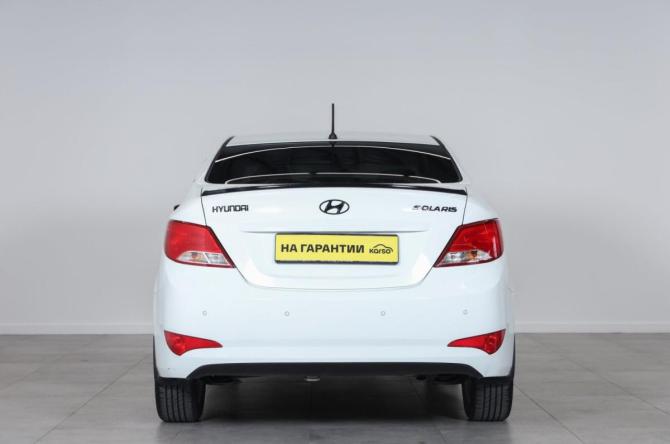 Hyundai Solaris I Рестайлинг с пробегом 2015 года, цена 899 000 рублей, 200000 км, седан, Автокод Объявления