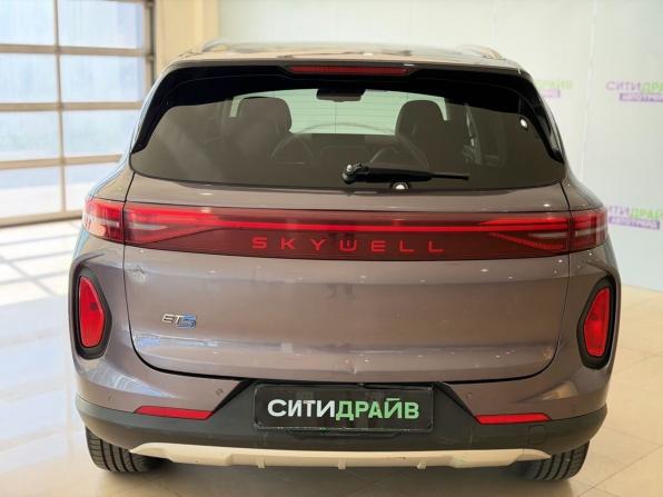 Skywell ET5 с пробегом 2023 года, цена 2 099 000 рублей, 69769 км, внедорожник, Автокод Объявления