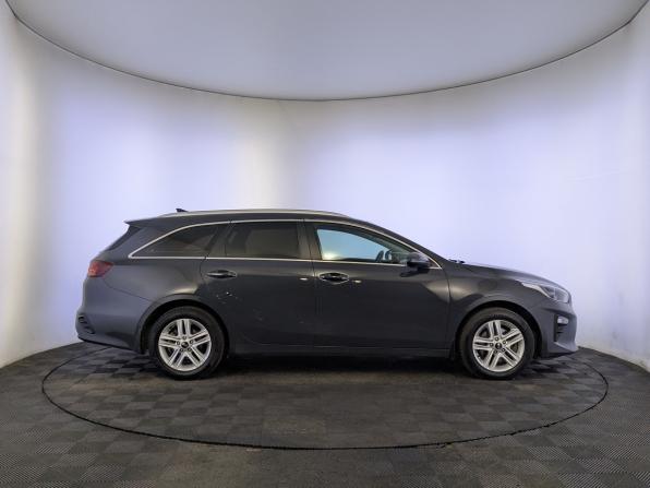 Kia Ceed III с пробегом 2021 года, цена 1 775 000 рублей, 158025 км, универсал, Автокод Объявления