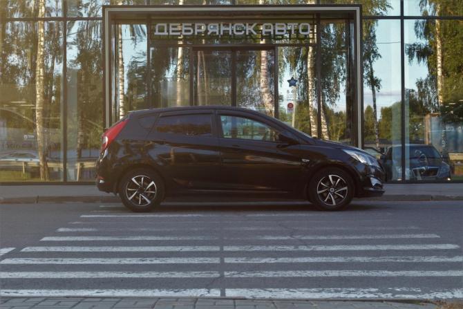 Hyundai Solaris I Рестайлинг с пробегом 2016 года, цена 895 000 рублей, 199644 км, хэтчбек, Автокод Объявления