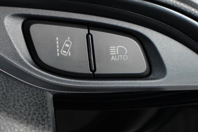 Toyota Vitz III (XP130) Рестайлинг 2 с пробегом 2017 года, цена 1 299 000 рублей, 107297 км, хэтчбек, Автокод Объявления