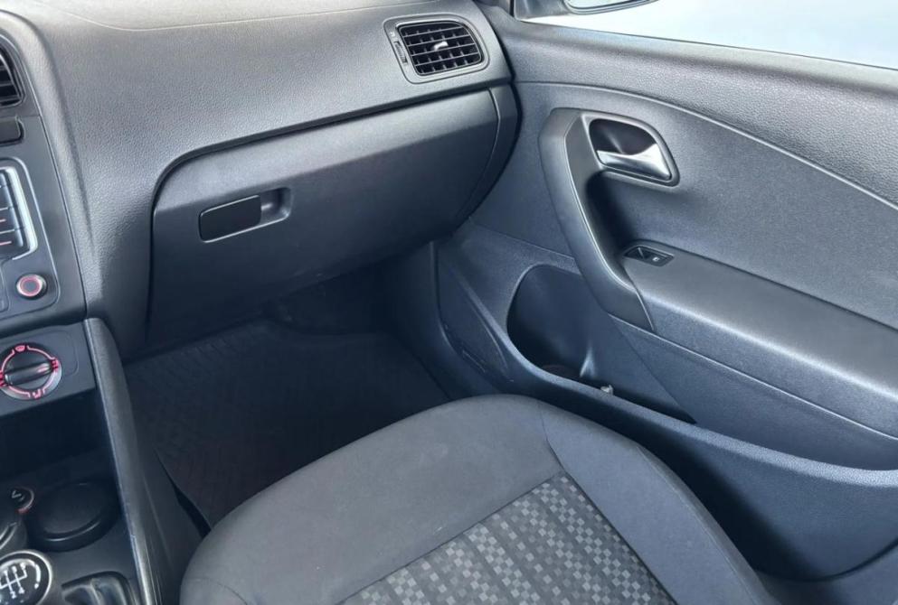 Volkswagen Polo V Рестайлинг Киров  - изображение 14
