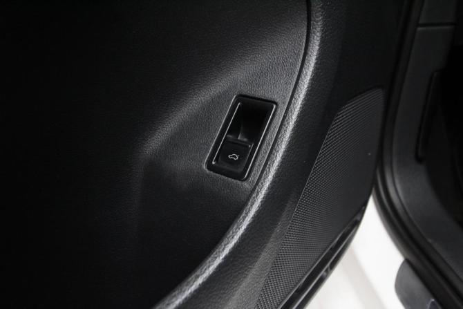 Volkswagen Jetta VI с пробегом 2014 года, цена 1 150 000 рублей, 145614 км, седан, Автокод Объявления