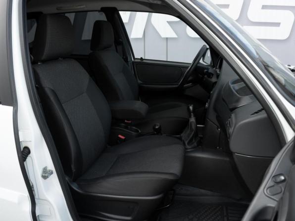 Lada (ВАЗ) Niva Travel I с пробегом 2023 года, цена 1 229 000 рублей, 8003 км, внедорожник, Автокод Объявления