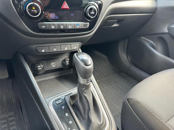 Hyundai Solaris II с пробегом 2019 года, цена 1 480 000 рублей, 75600 км, седан, Автокод Объявления