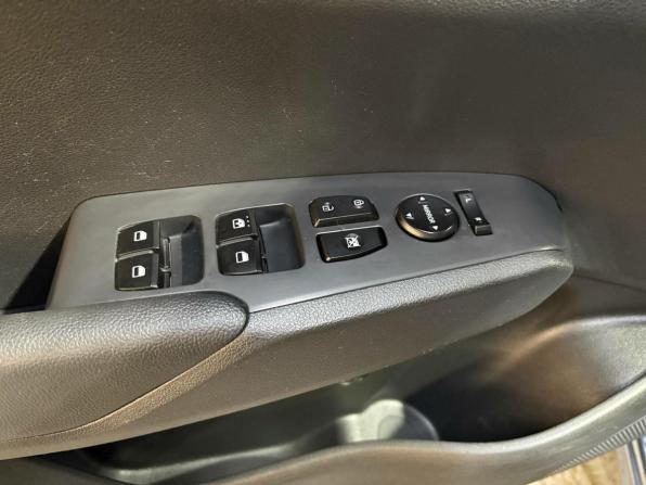Hyundai Solaris II Рестайлинг с пробегом 2020 года, цена 1 490 000 рублей, 124000 км, седан, Автокод Объявления