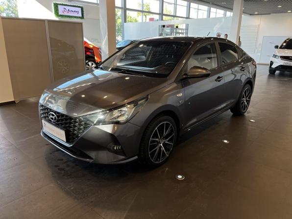 Hyundai Solaris II Рестайлинг с пробегом 2021 года, цена 1 370 000 рублей, 104000 км, седан, Автокод Объявления