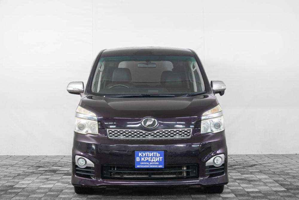 Toyota Voxy II (R70) Рестайлинг Кемерово  - изображение 2